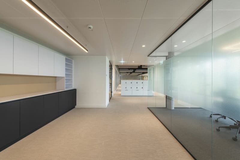 High-quality office space in the "Quadrolith" (limited sublease) (3)
