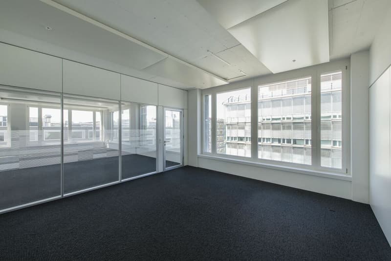 Attractive Plug & Play office space in Glattpark - available for immediate occupancy (5)