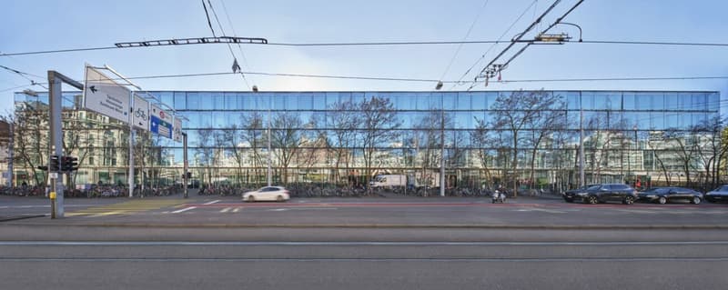 Ufficio città in sviluppo completo direttamente alla stazione SBB (1)
