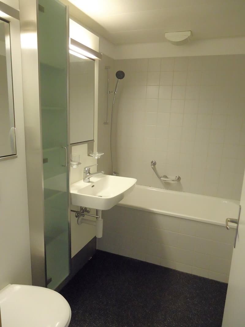 80408.01.0031_Badezimmer.JPG