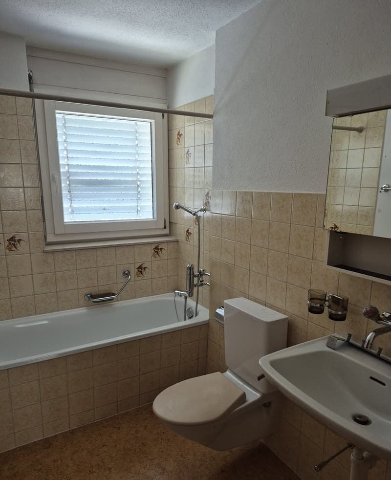 Badezimmer_mit_Badewanne.jpg