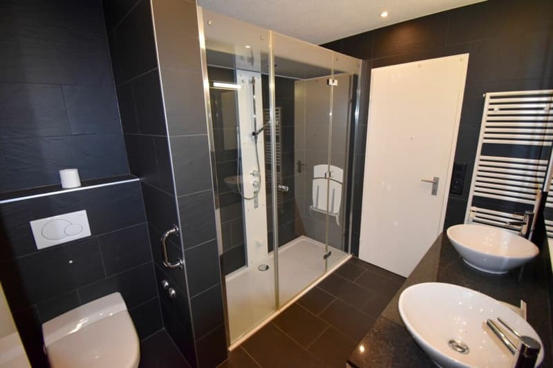 Large apartment near the train station (3)