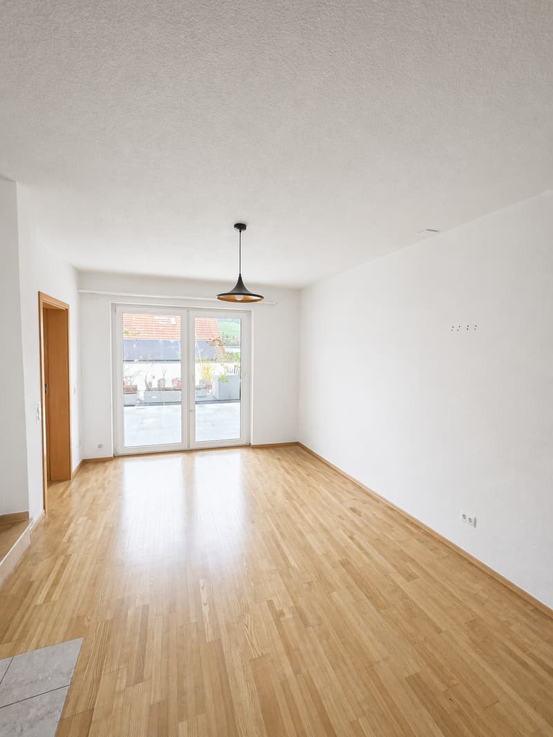 Habiter comme dans une maison de famille – 5,5 pièces avec terrasse et entrée privée (5)
