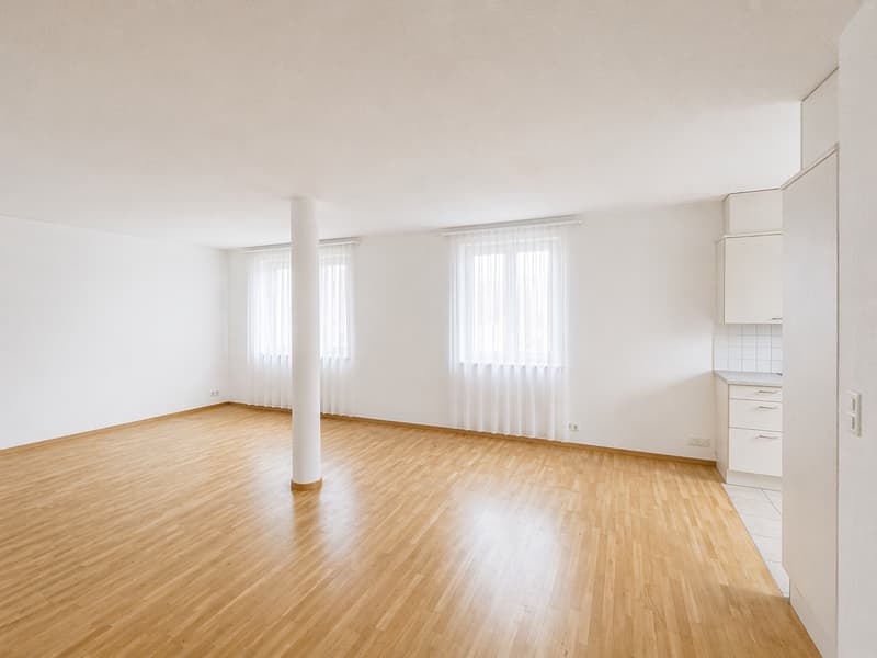 Dream living like in a single-family house – 5.5 rooms with terrace & private entrance (1)