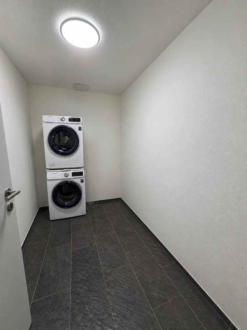Modern 3.5-room garden apartment in a quiet location in Schwerzenbach (8)