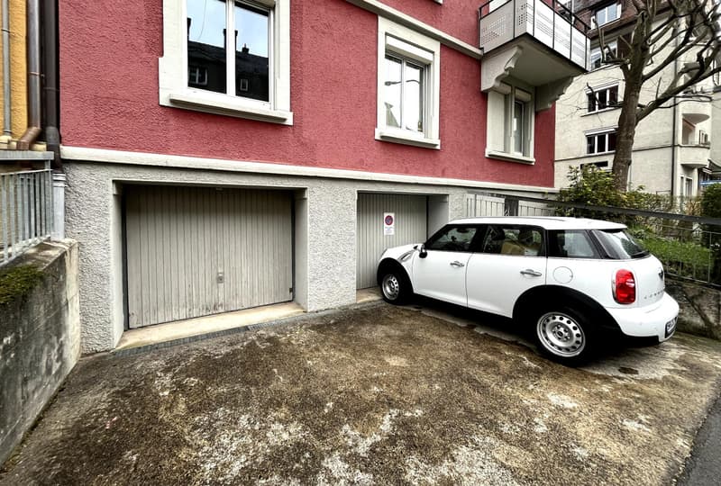 Garagenbox mit zusätzlichem Parkplatz - Corrodistrasse 1, Zürich (1)