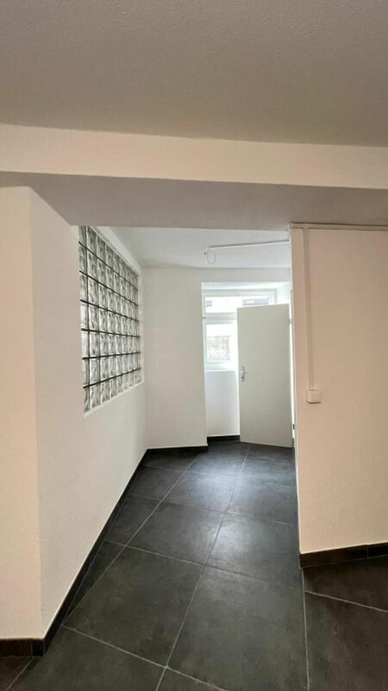 High-quality commercial space in the old town of Schaffhausen (8)