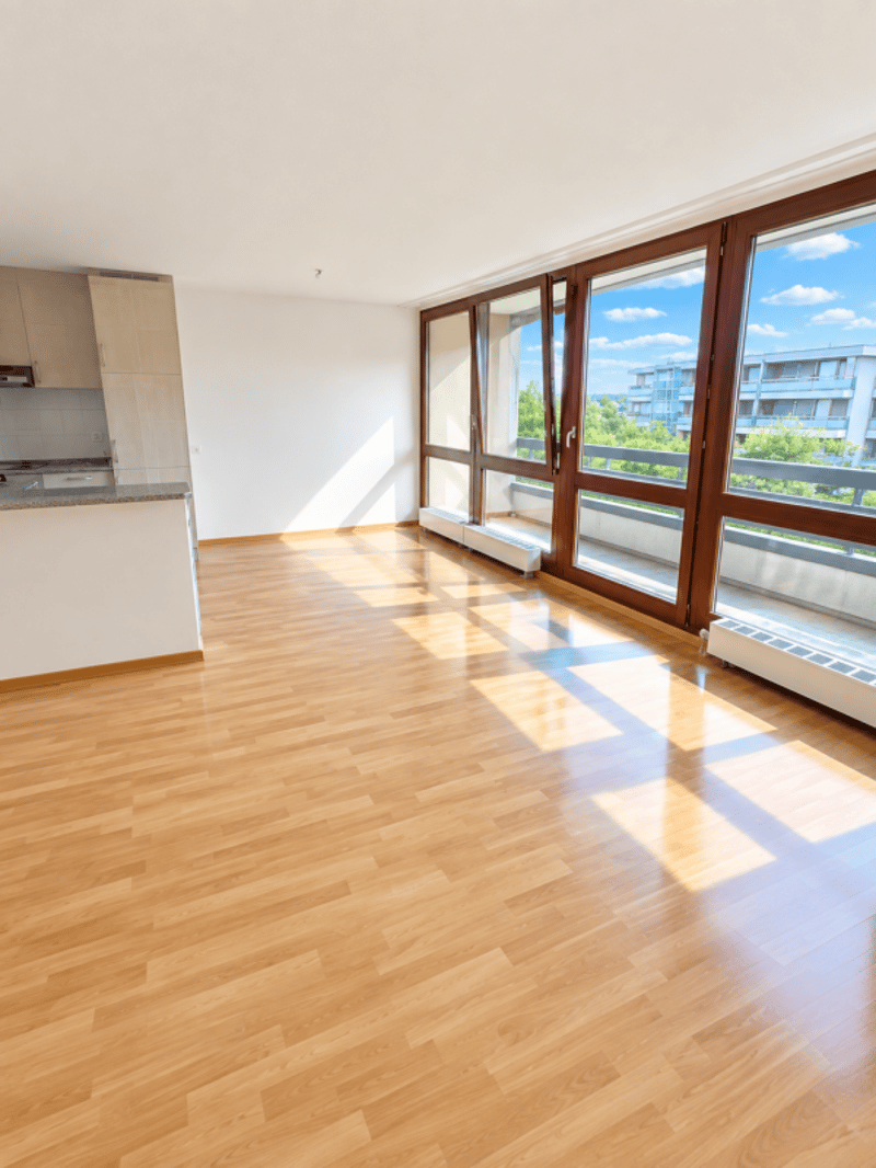Wunderschöne und grosszügige 3.5-Zimmer-Wohnung - per sofort verfügbar (5)