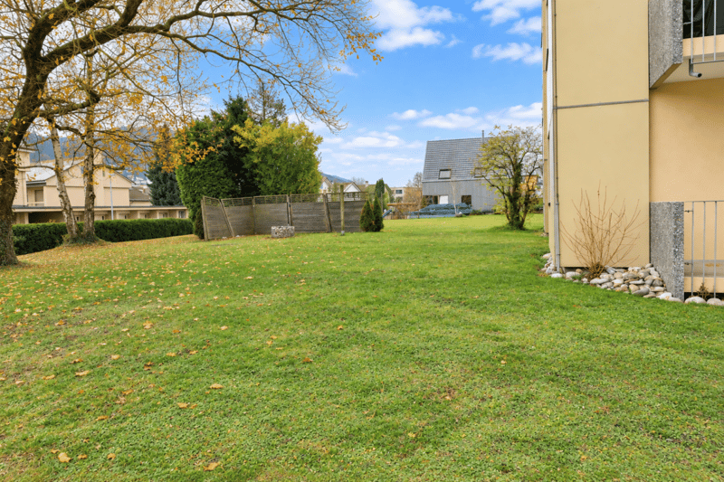 Top Sanierte 3.5 ZIMMERWOHNUNG mit grossen Spielplatz! (8)
