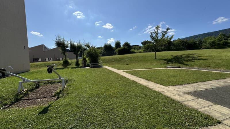 Bello appartamento 4.5 locali ristrutturato con vista a Delémont (15)