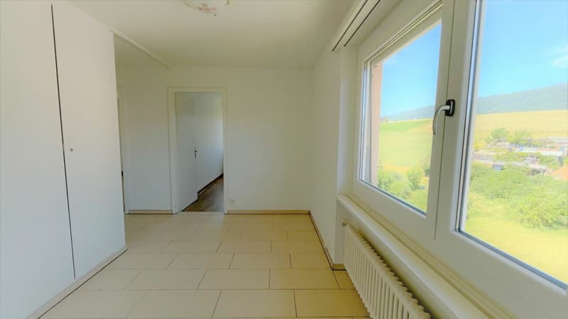 Bello appartamento 4.5 locali ristrutturato con vista a Delémont (13)