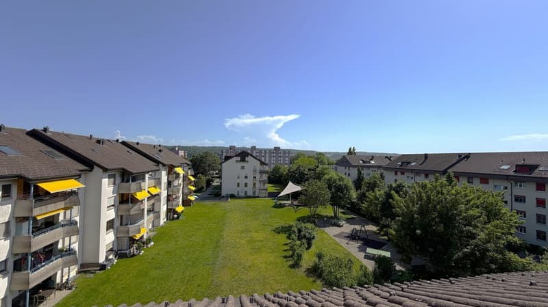 Grosse Sanierte 5.0 Maisonette Wohnung mit Balkon in einer ruhiger Lage Solothurn (5)