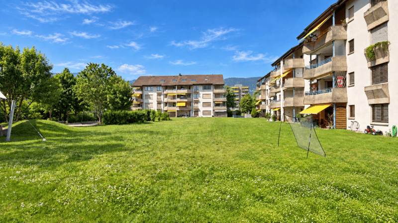 Grosse Sanierte 5.0 Wohnung mit grossen Spielplatz (18)