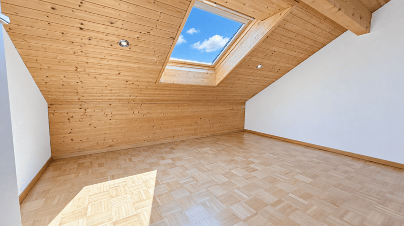 Grosse Sanierte 5.0 Wohnung mit grossen Spielplatz (8)