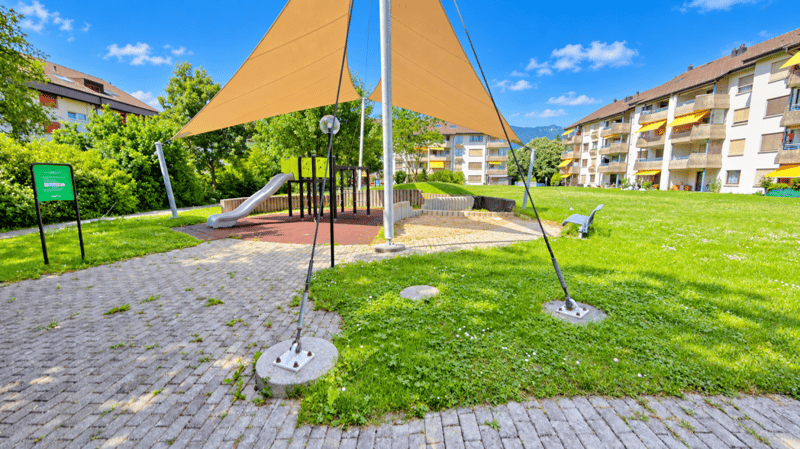 Grosse Sanierte 5.0 Wohnung mit grossen Spielplatz (19)