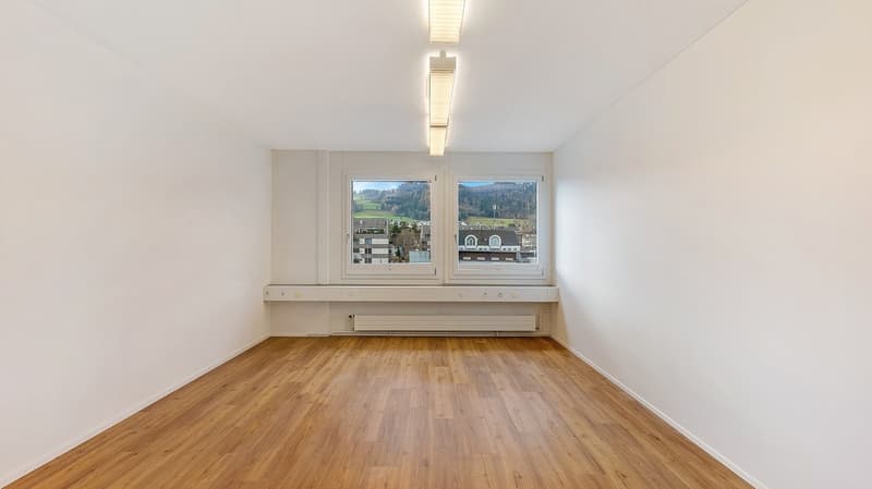Flexible office spaces from 28 m² – with shared infrastructure (4)