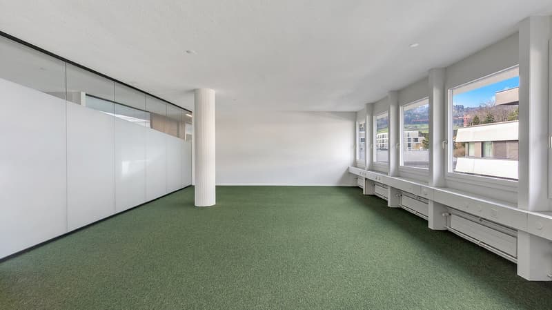 Flexible office spaces from 28 m² – with shared infrastructure (10)