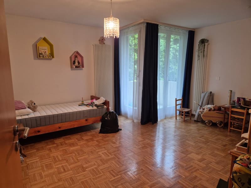 À louer : appartement 4.5 pièces avec grand espace de séjour dans un endroit calme (8)