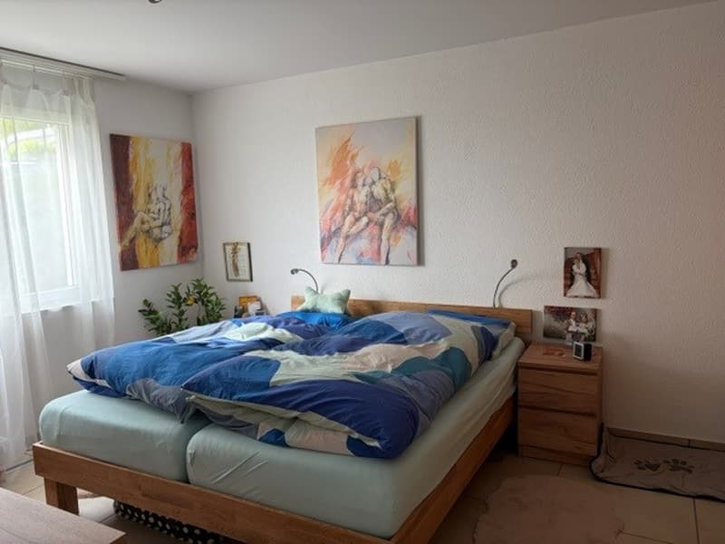 Bello appartamento di 4,5 locali al piano terra con ampio spazio di soggiorno (8)