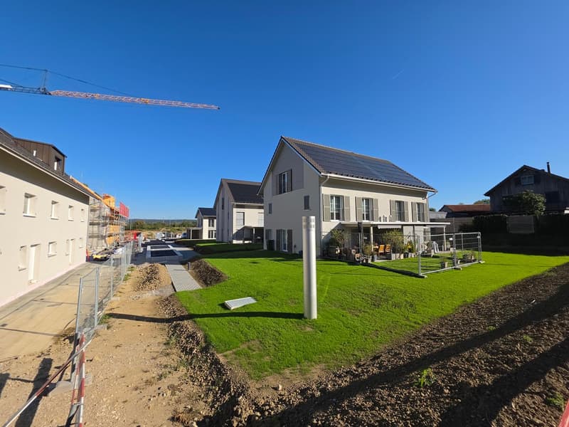 Neubau-Reiheneinfamilienhaus mit 4.5 Zimmern und herrlicher Aussicht in Hüttlingen (4)