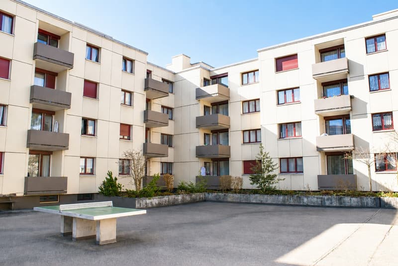 Sonnige 5.5-Zimmer-Wohnung im familienfreundlichen Quartier (1)
