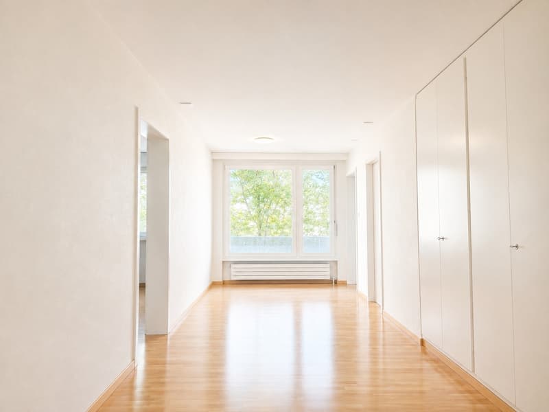 Sonnige 5.5-Zimmer-Wohnung im familienfreundlichen Quartier (4)