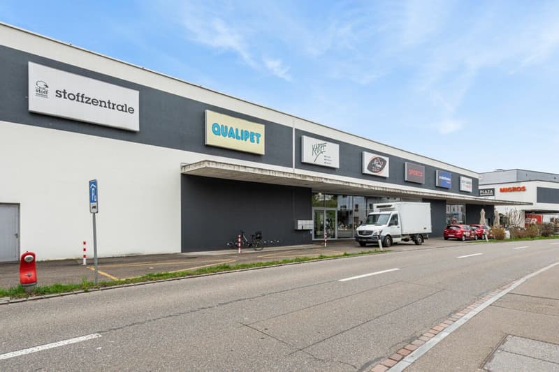 Free sales area in Plaza Shopping Bremgarten (9)