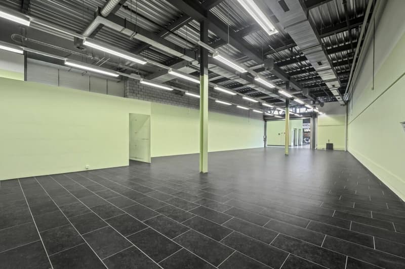 Free sales area in Plaza Shopping Bremgarten (3)