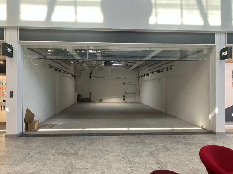 Posizionato in modo perfetto: Spazio di noleggio di alta qualità nel Coopark in affitto! (5)