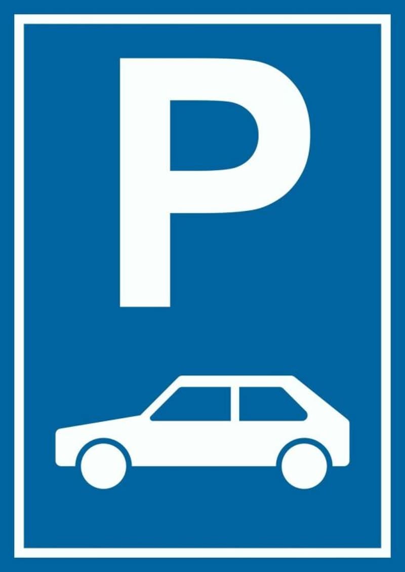 Einstellplatz für Ihr Auto! (1)
