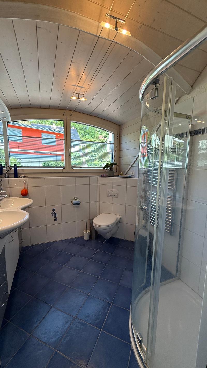 Spacious 10-room single-family house in a quiet location in Glattfelden (13)