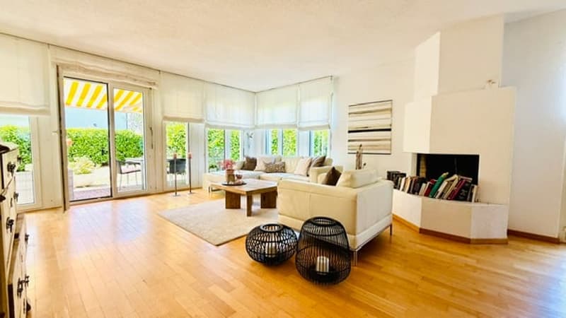 Charmantes 5.5-Zimmer-Einfamilienhaus in Niederhasli (1)