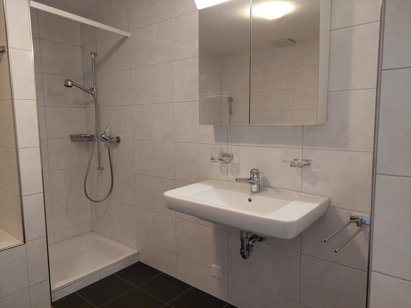 Helle Wohlfühlwohnung mit Blick ins Grüne (8)