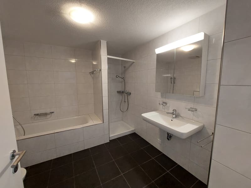 Helle Wohlfühlwohnung mit Blick ins Grüne (7)