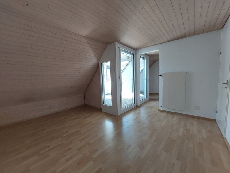 Grosszügige Maisonettewohnung mit Galerie im Herzen von Eschenbach (8)