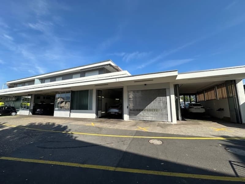Ansicht Bestandesbaute (Autogarage-Werkstatt) / Baulandgrunsdtück