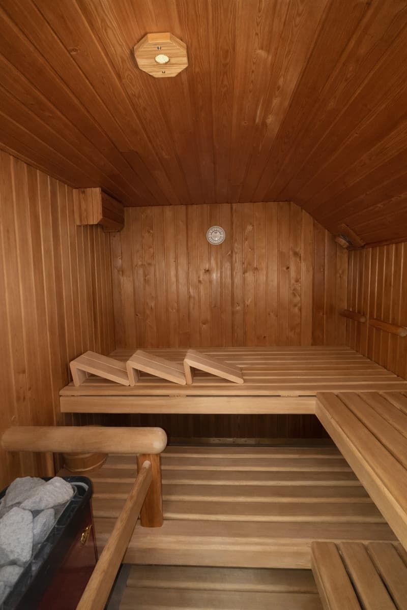 I primi 2 mesi gratuiti - Appartamento maisonnette moderno di 5,5 locali in una zona tranquilla a Hirzel ZH (12)