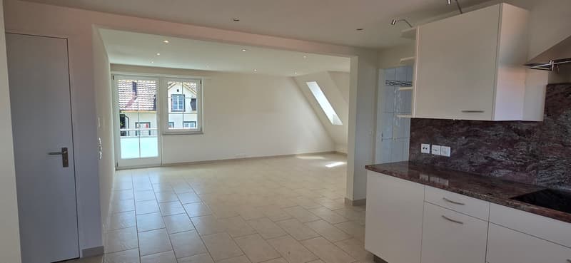 Maisonette mit Seesicht, privatem Garten und einzigartigem Wohnatelier inkl. Garage (23)