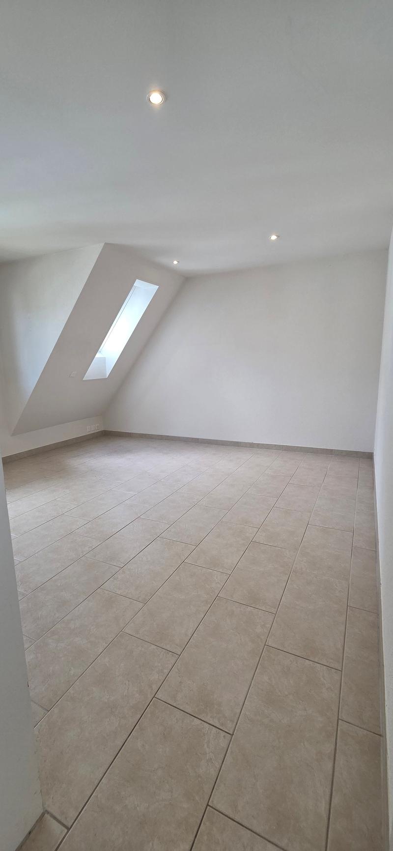 Maisonette mit Seesicht, privatem Garten und einzigartigem Wohnatelier inkl. Garage (20)