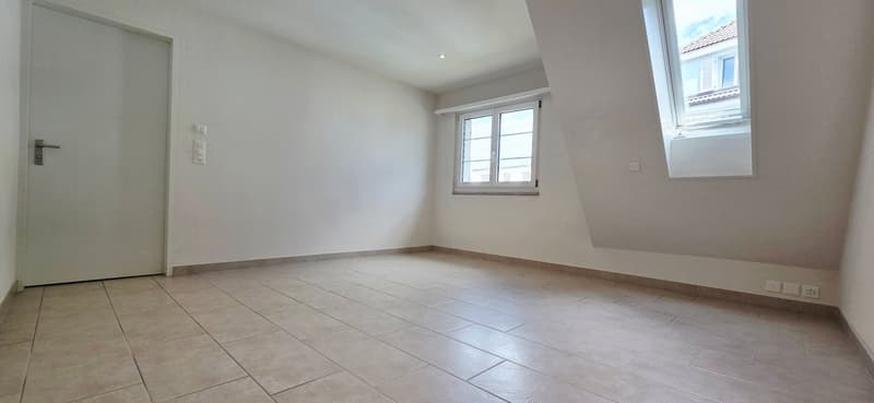 Maisonette mit Seesicht, privatem Garten und einzigartigem Wohnatelier inkl. Garage (21)