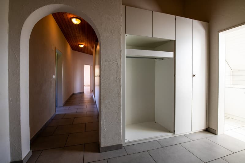 Exklusive 6.5-Zimmer-Dachwohnung mit traumhafter Aussicht im Hirzel (3)