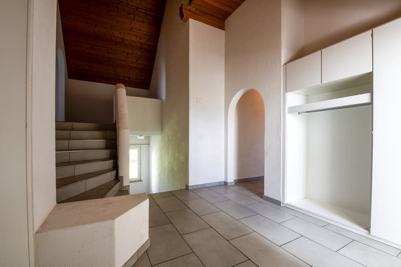 Exklusive 6.5-Zimmer-Dachwohnung mit traumhafter Aussicht im Hirzel (2)