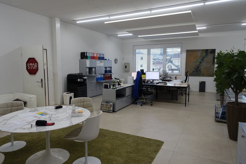 Commercial space for rent - also possible up to 840m2 total area! (3)