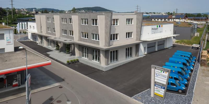 Commercial space for rent - also possible up to 840m2 total area! (1)