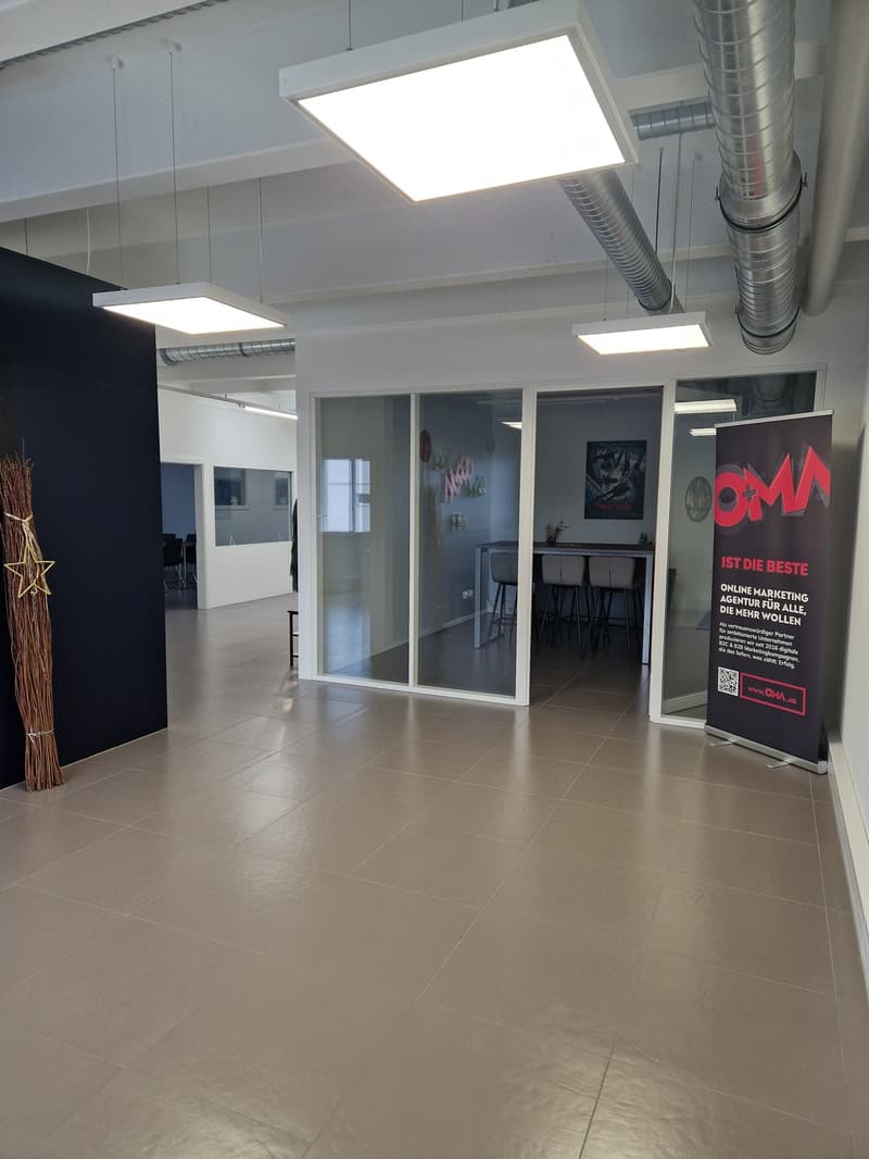 Bureaux/pratiques top-modernes - également superficie totale jusqu'à 840m2 possible! (2)
