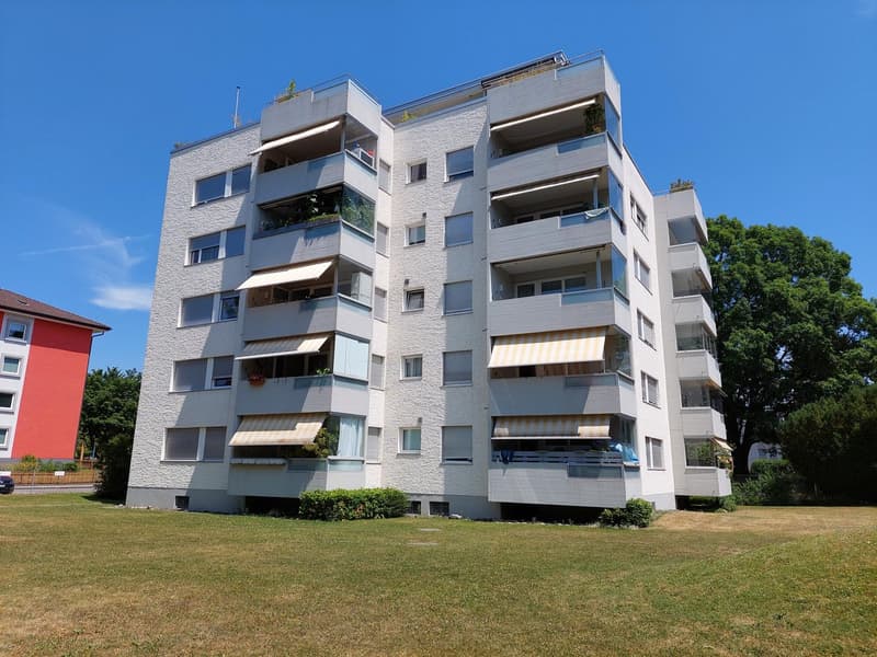 Partly renovated apartment in a quiet location (1)