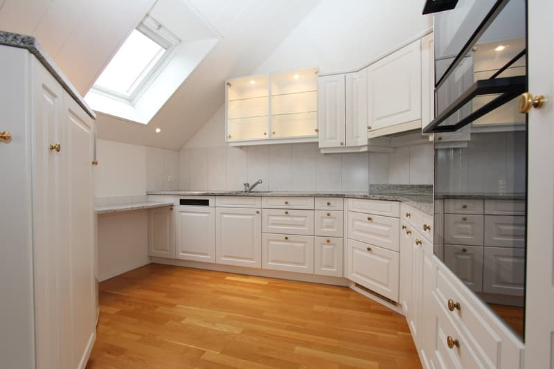 Bright and spacious 3½-room attic maisonette apartment (3)