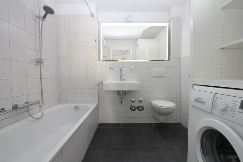 Helle 4½-Zimmerwohnung mit schöner Aussicht auf den Rhein - Bankgeprüft (9)