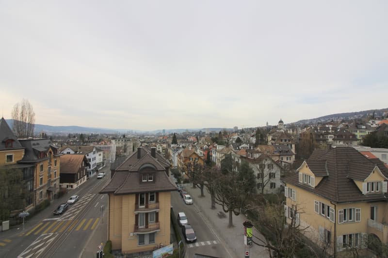 2.5 Zimmer Wohnung  mit 2 Schlafzimmern mit Dachterrasse in Hottingen (6)