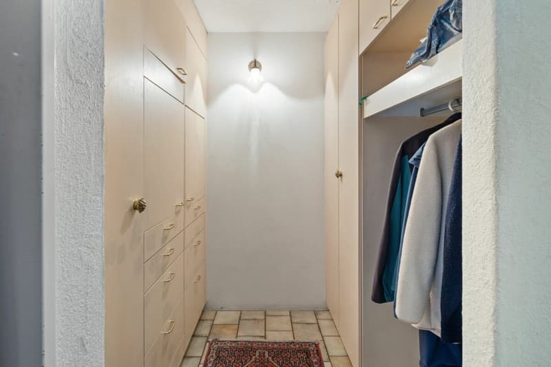 Affascinante casa a schiera di 6,5 locali in una posizione familiare (7)